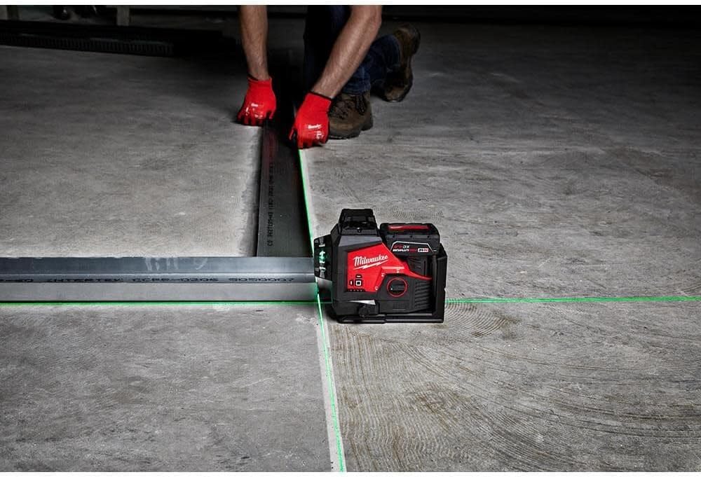Milwaukee M12 Green Beam review: Honest Pros & Cons 2 Milwaukee M12 Green Beam review,Milwaukee M12 360 laser review and rating,is Milwaukee M12 Green Beam worth buying,Milwaukee M12 Green Beam review pros cons,Milwaukee M12 3 plane laser review honest opinion,Milwaukee M12 360 kit review verdict setup and first use experience